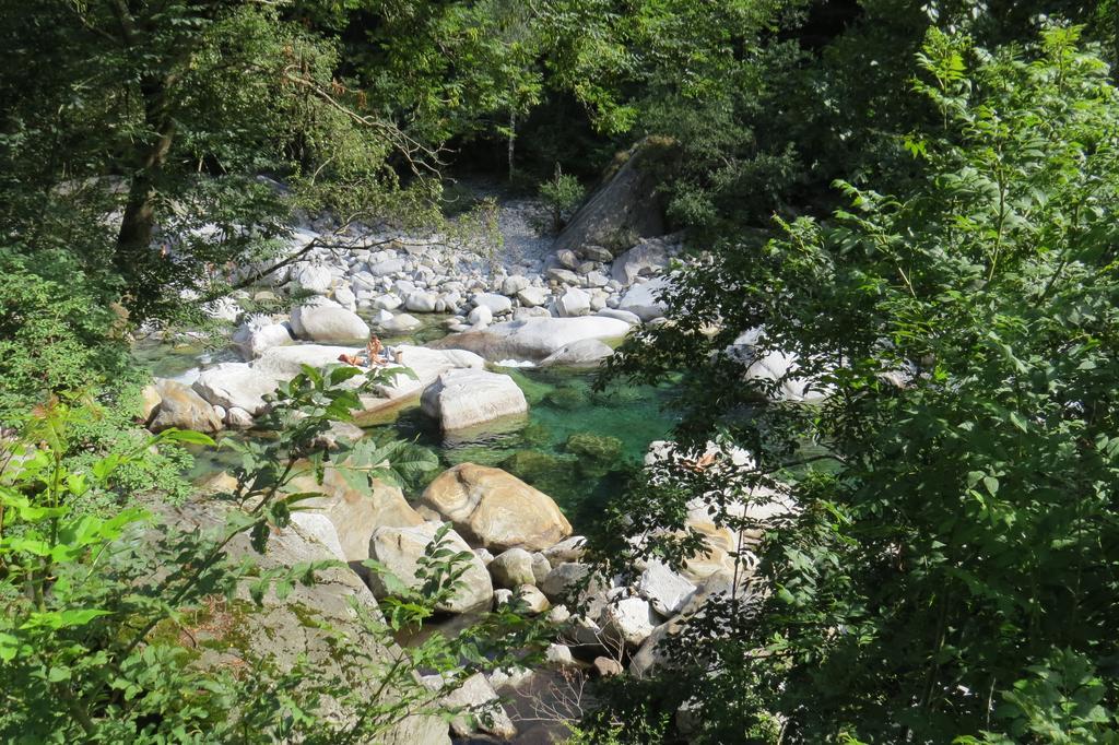 Hotel Pizzo Vogorno Bagian luar foto