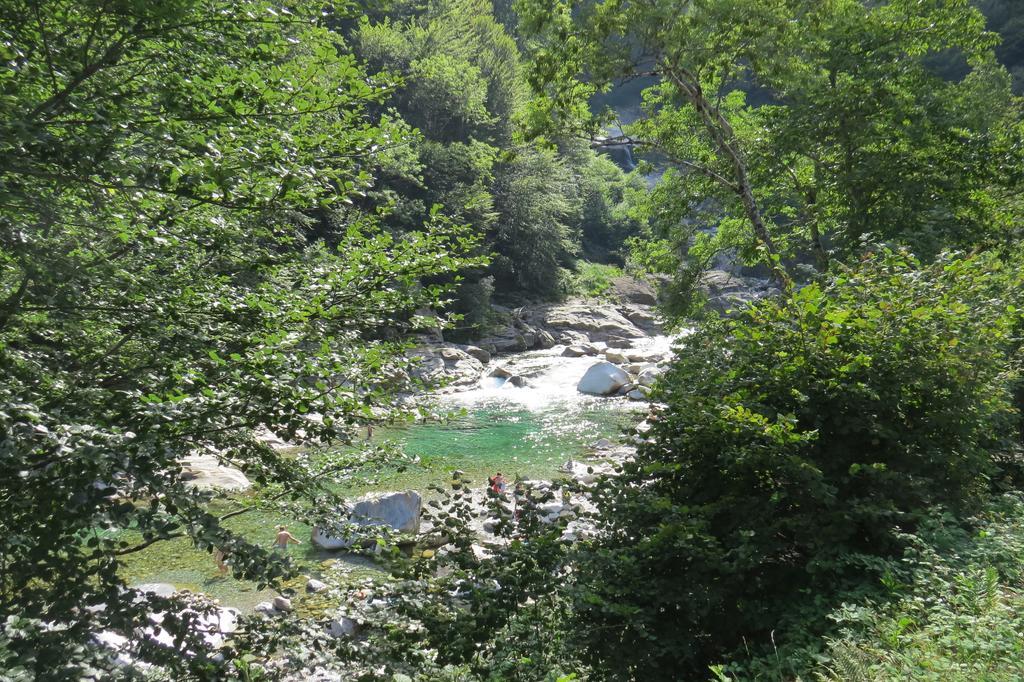 Hotel Pizzo Vogorno Bagian luar foto