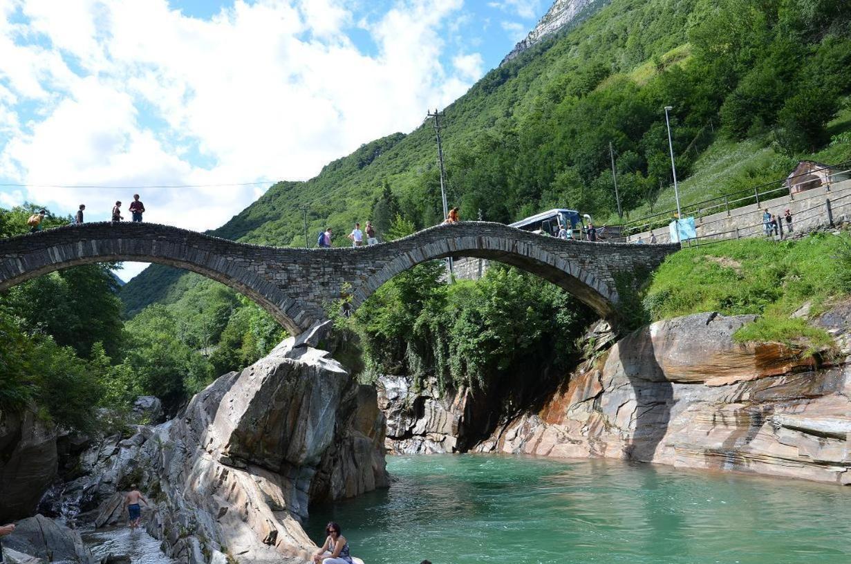 Hotel Pizzo Vogorno Bagian luar foto
