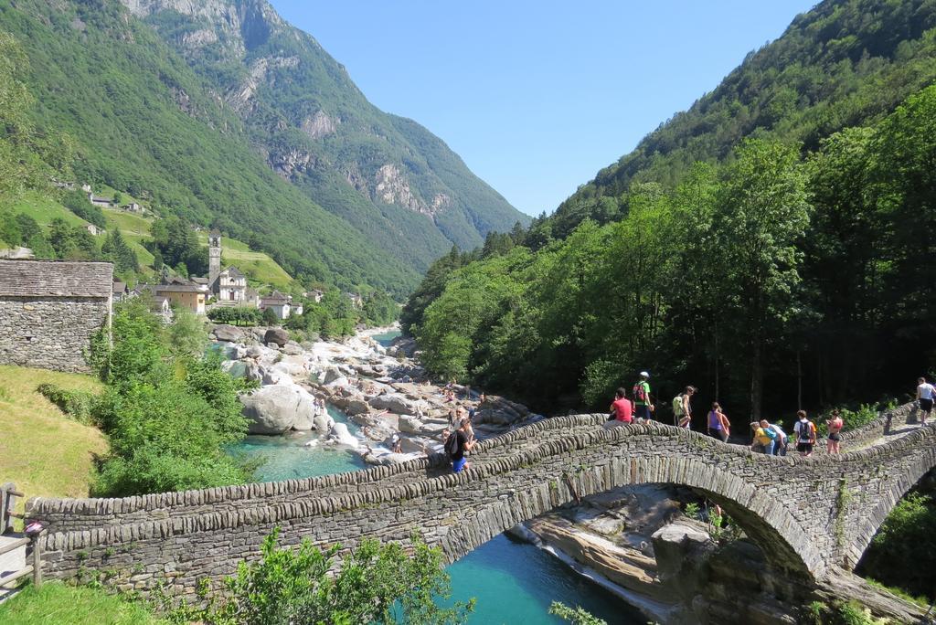 Hotel Pizzo Vogorno Bagian luar foto